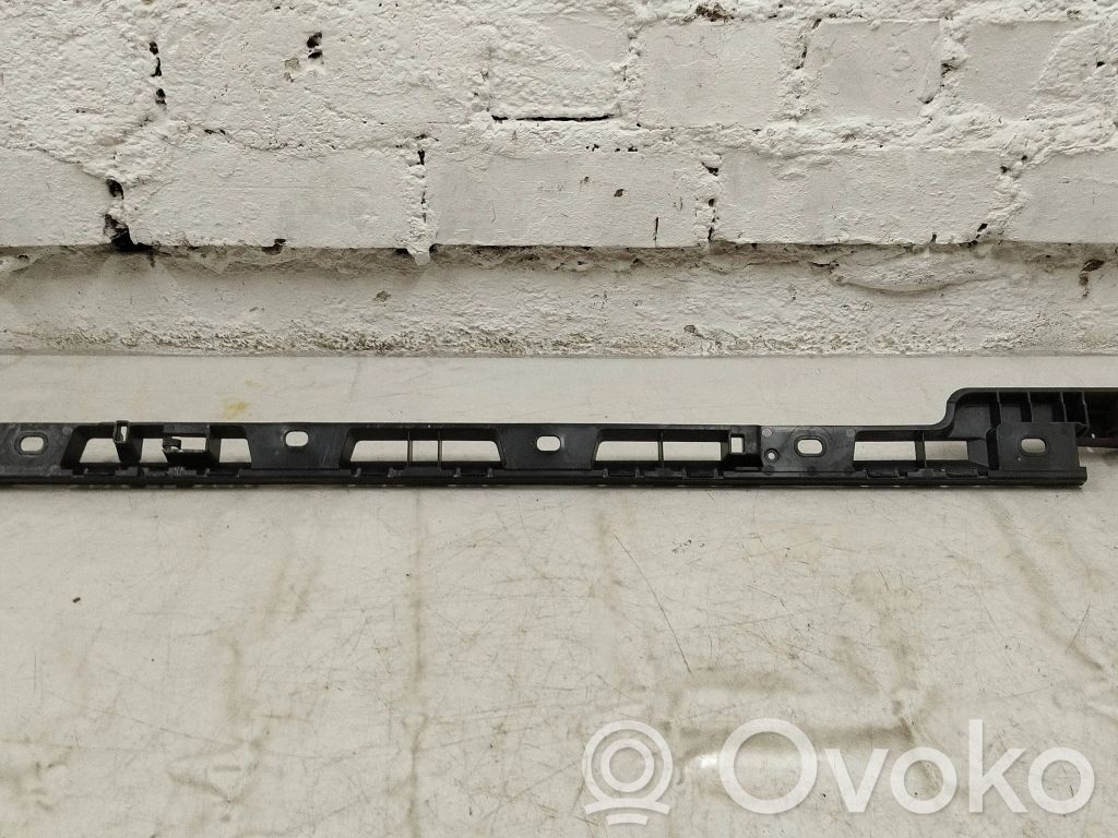 Porsche Macan (95B) Sill supporting ledge 