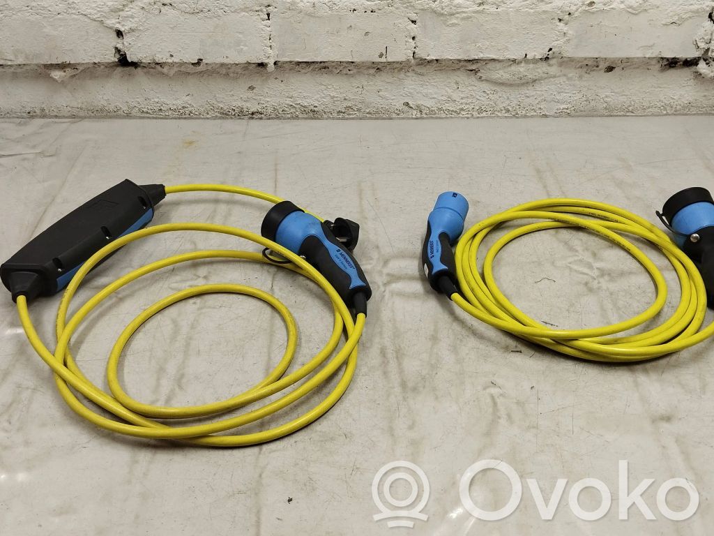 Tesla Model S Kabel do ładowania samochodu elektrycznego 