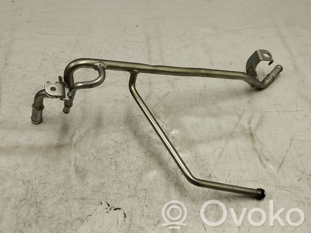Volvo XC90 Engine coolant pipe/hose 