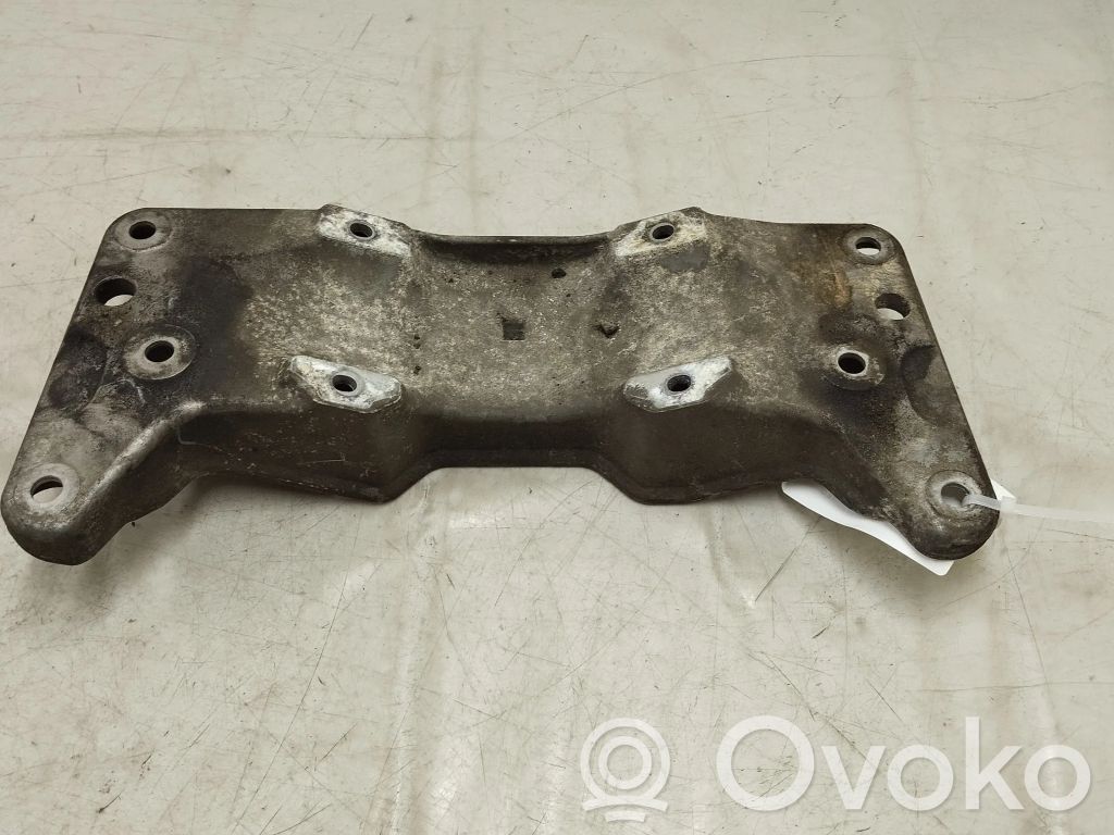 BMW M5 Gearbox mounting bracket 