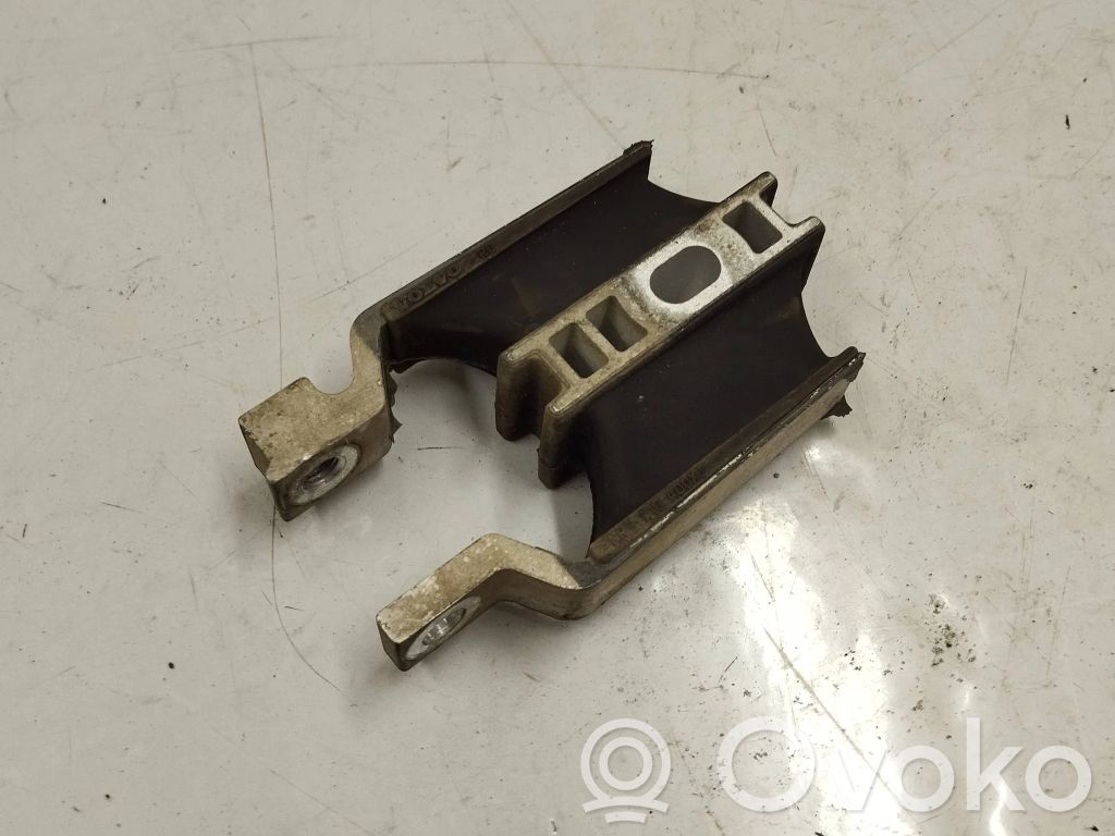 Volvo S60 Gearbox mount 