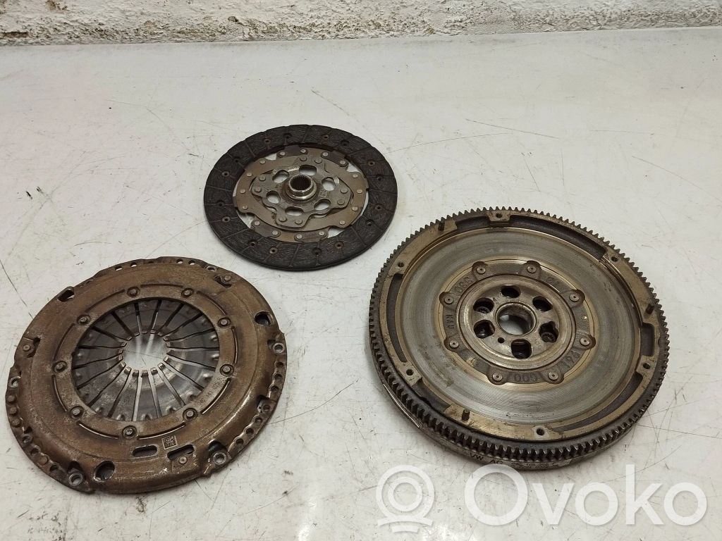 Audi Q2 - Clutch set kit 
