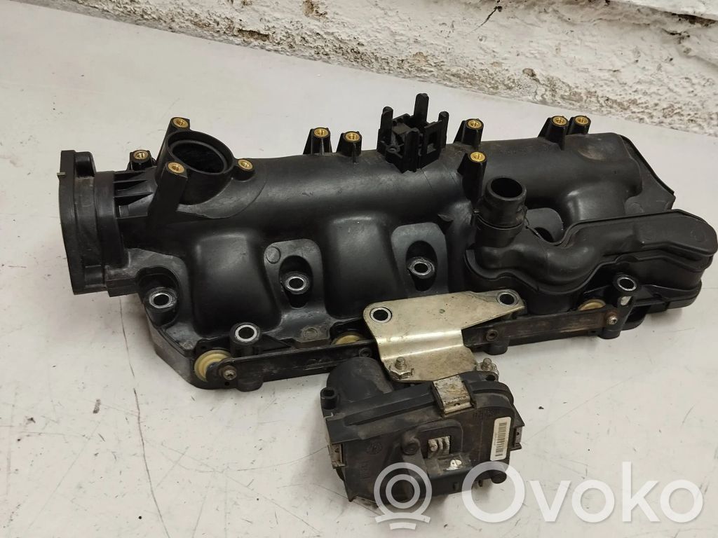 Opel Astra J Kolektorius įsiurbimo 