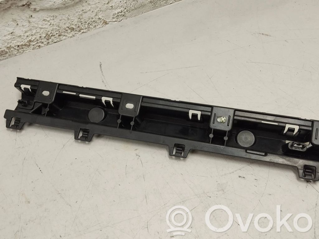 BMW i4 Sill supporting ledge 