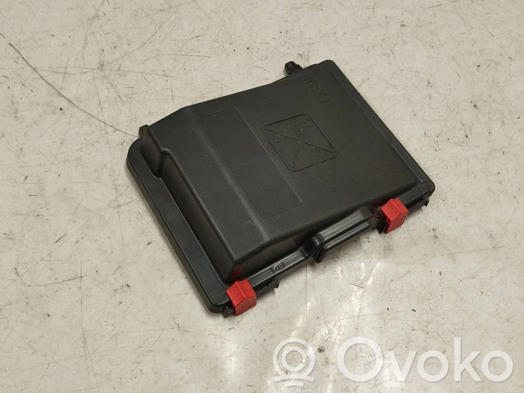 Fiat Tipo Tapa de caja de fusibles 