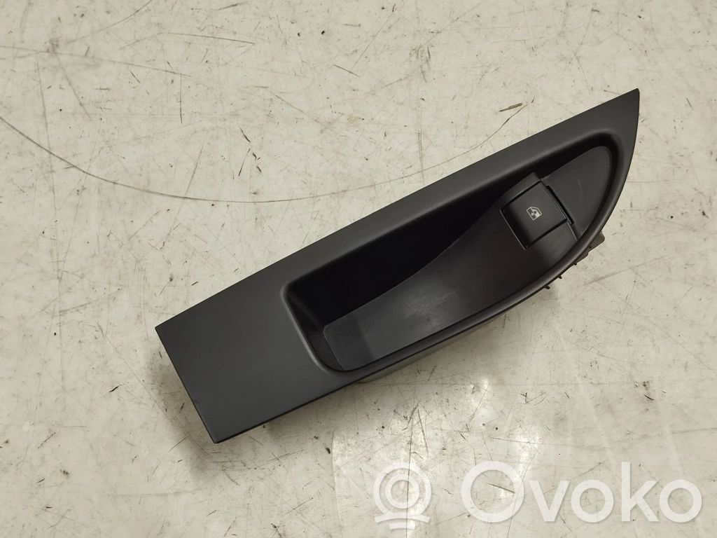 Opel Astra J Electric window control switch 