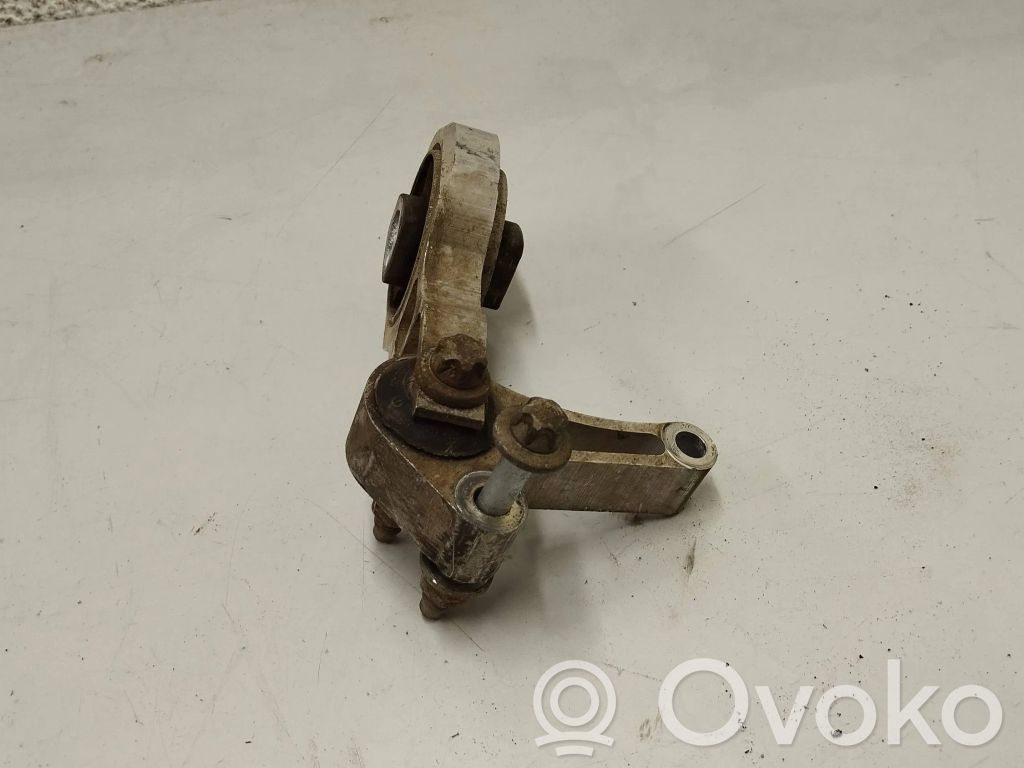 Fiat Tipo Engine mount bracket 