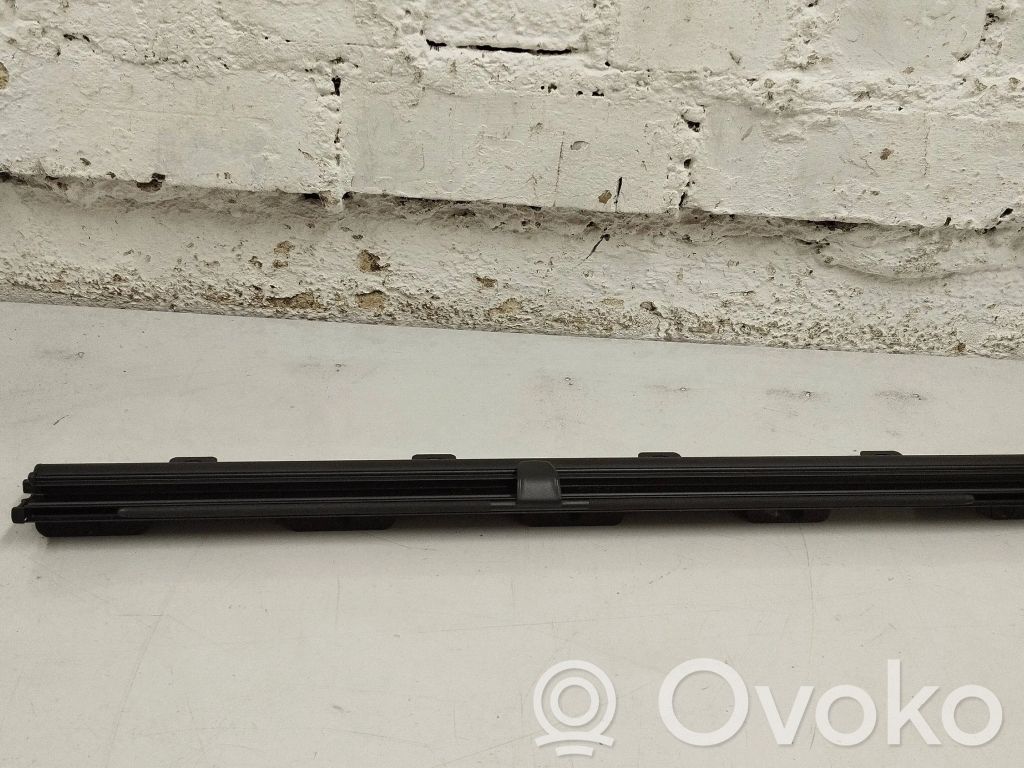 Volvo XC90 Rear door sun blind/shade 