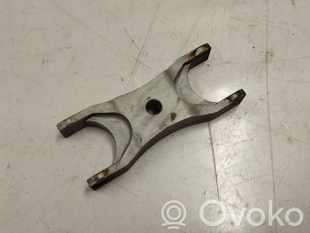 Volkswagen Tiguan Abrazadera del inyector de combustible 