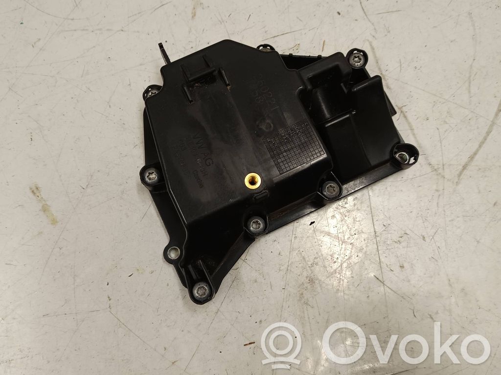 Skoda Octavia Mk4 Odpowietrznik / Separator oleju 