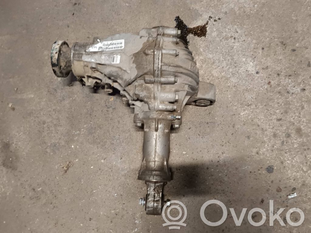 Gearbox transfer box case   P53010969AA