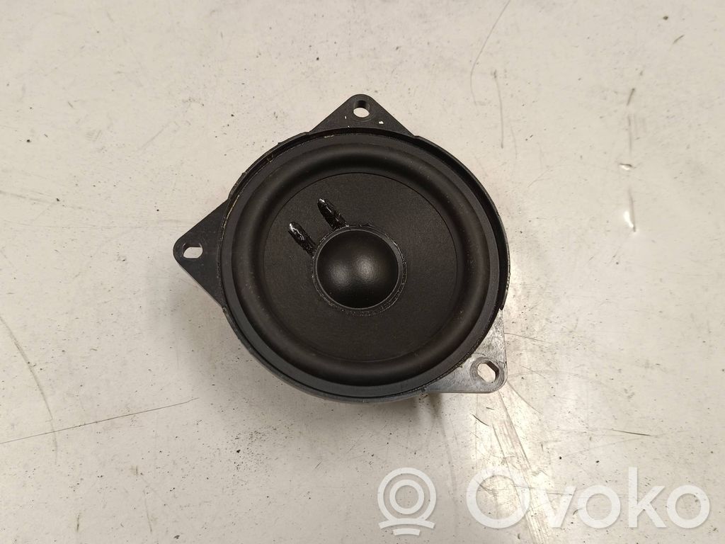 BMW 5 G60 G61 Front door speaker 