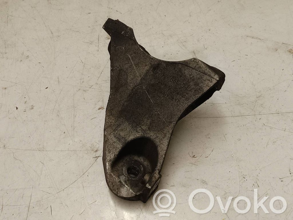 Porsche Cayenne (92A) Engine mounting bracket 