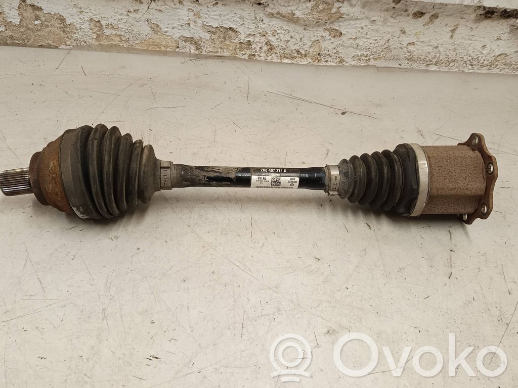 Audi A3 8Y Półoś przednia 