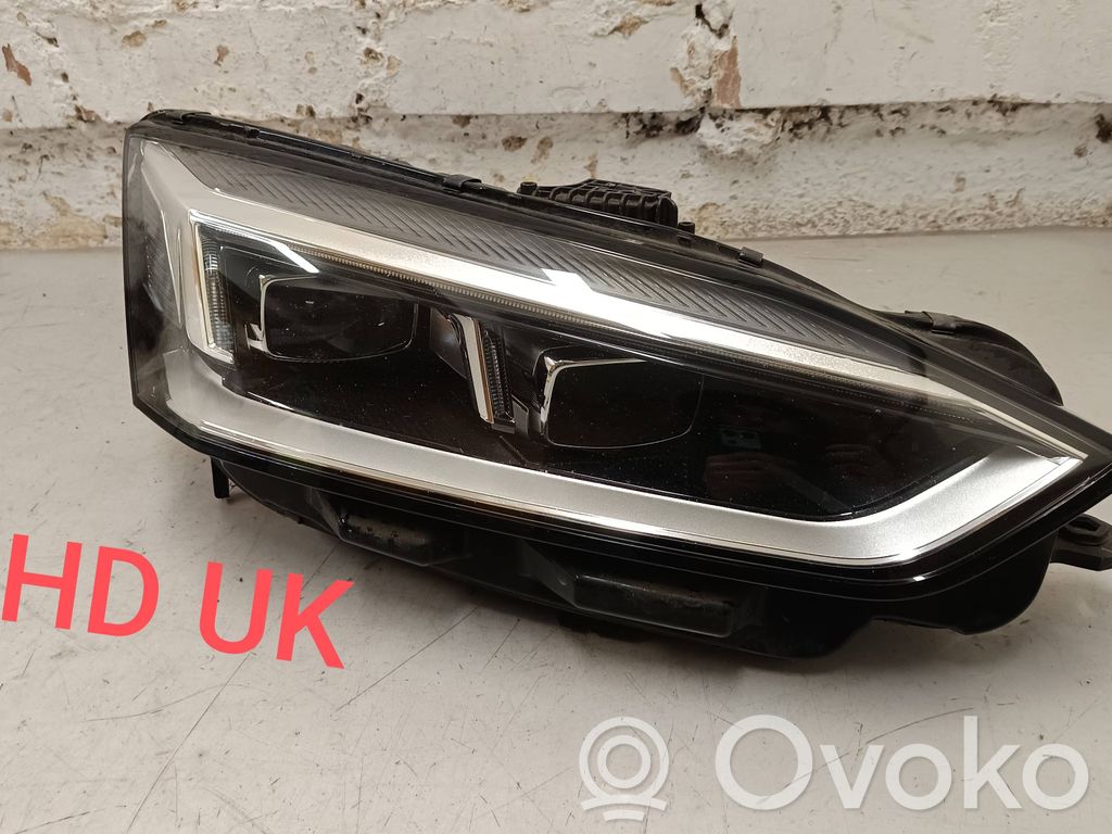 Audi A5 Headlight/headlamp 