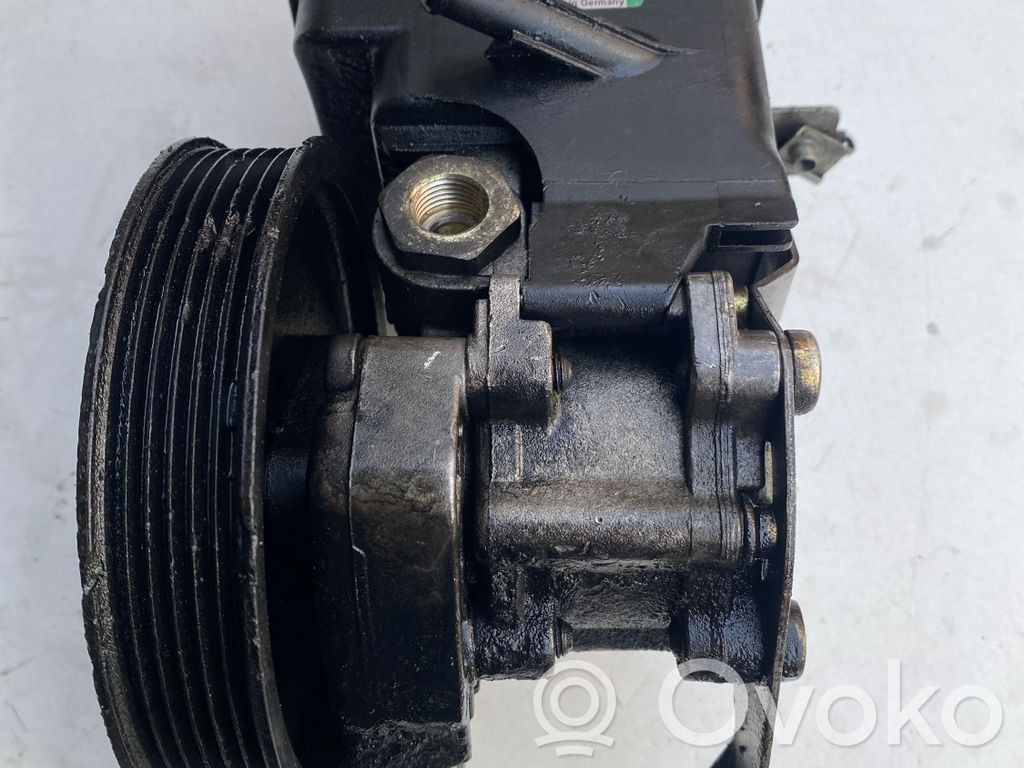 BMW 7 E65 E66 Power steering pump 