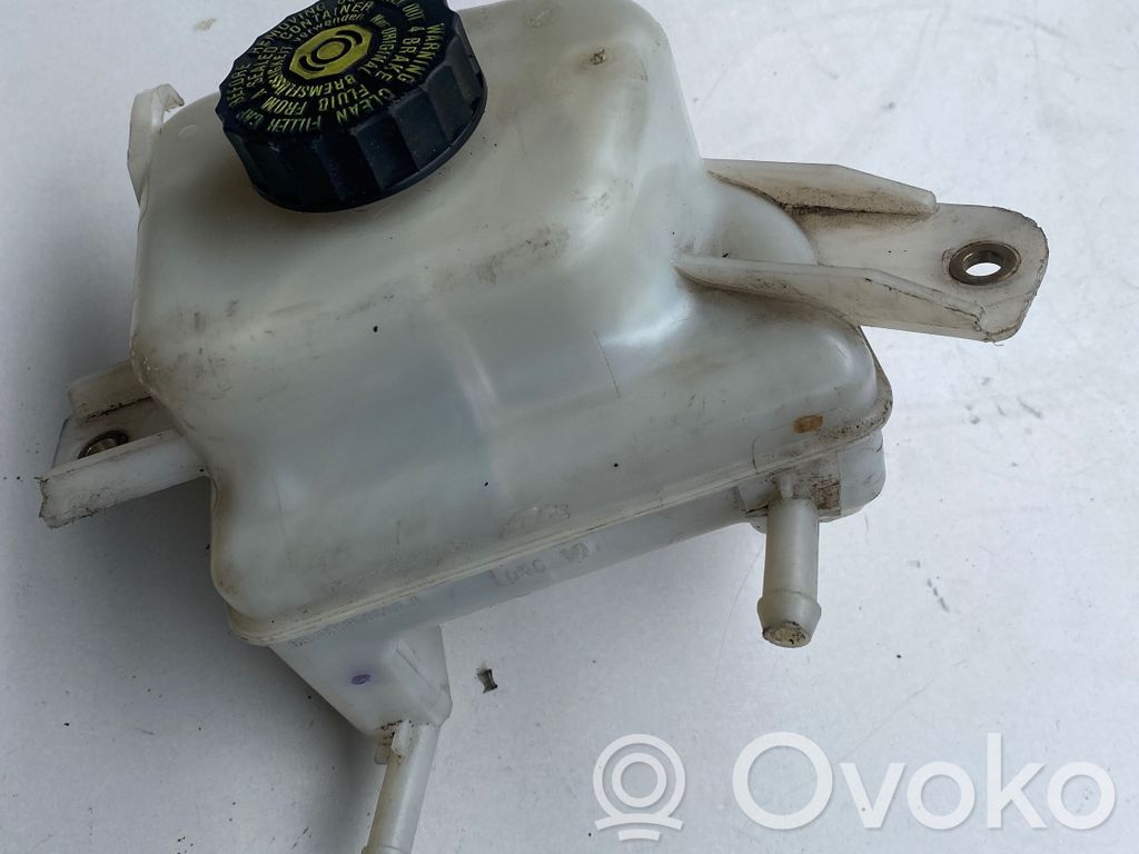 BMW 1 E81 E87 Brake fluid reservoir 