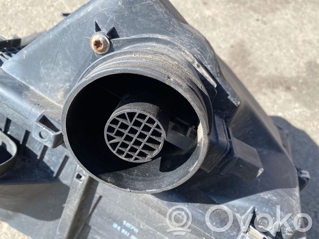 BMW 3 E90 E91 Air filter box 