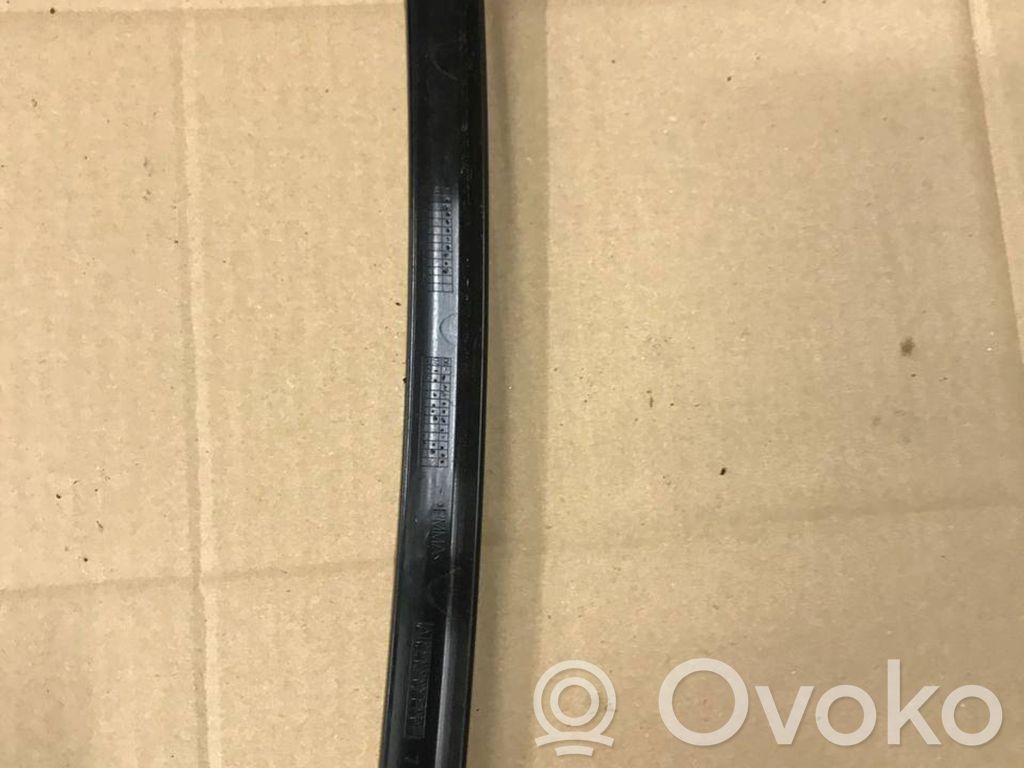 Mini One - Cooper Clubman R55 Rear side glass trim 