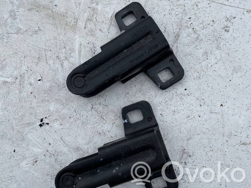 BMW X5 E53 Loading door lock loop/hook striker 