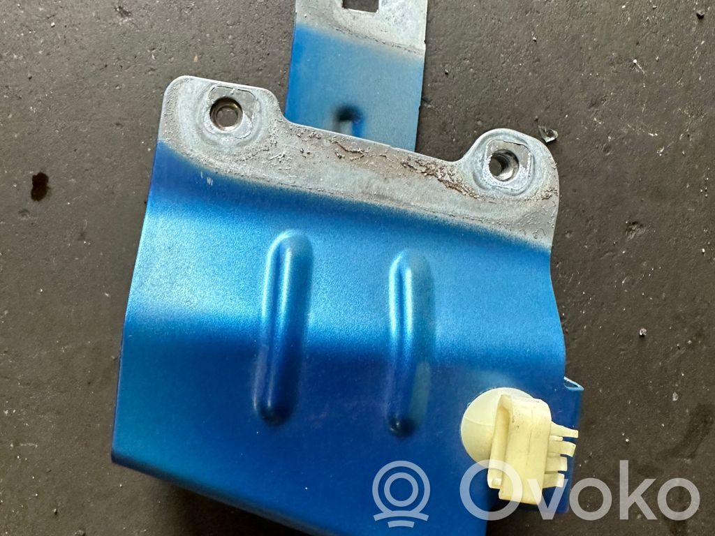 Dacia Lodgy Soporte de montaje del guardabarros 
