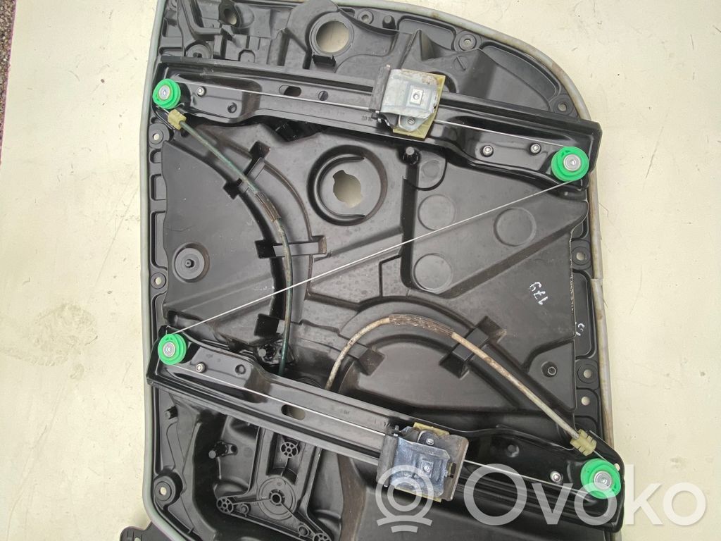 Mechanizm podnoszenia szyby przedniej bez silnika   A2057226100,A2055402847,A2050056399