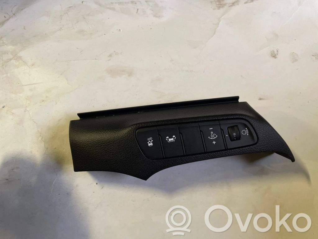 Hyundai i30 Headlight level height control switch 