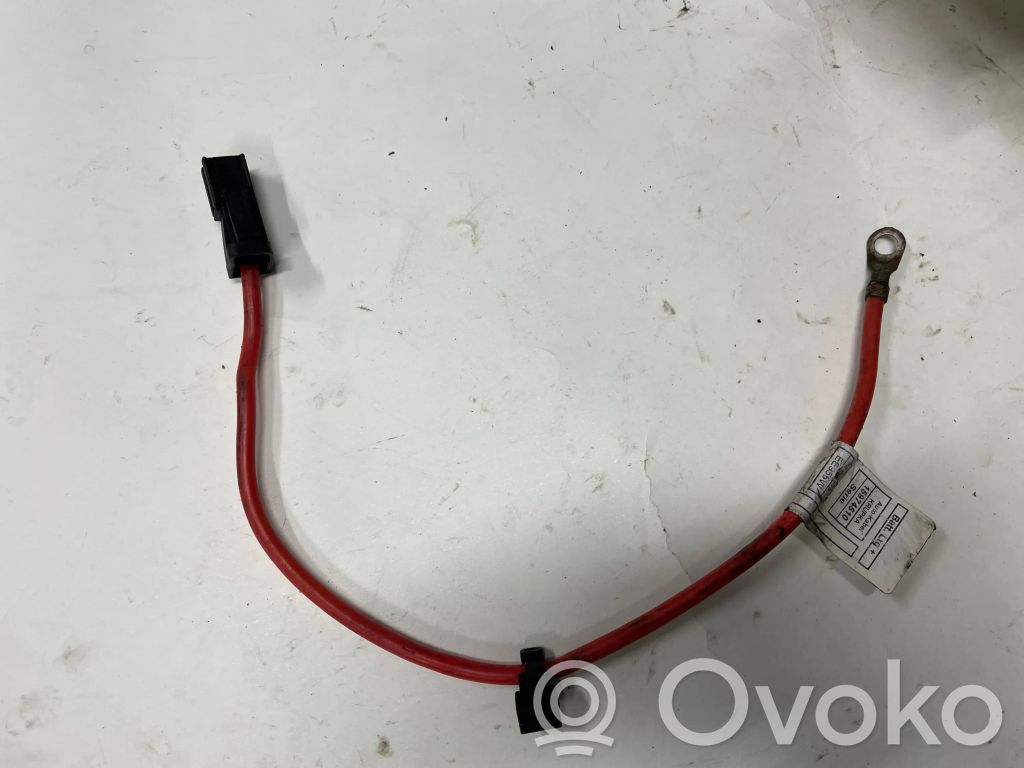 BMW 1 E81 E87 Positive cable (battery) 