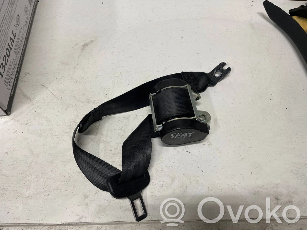 Seat Leon (5F) Cinturón trasero 