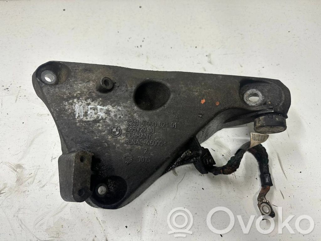 Engine mounting bracket   6790021,68572910,ENAC46000