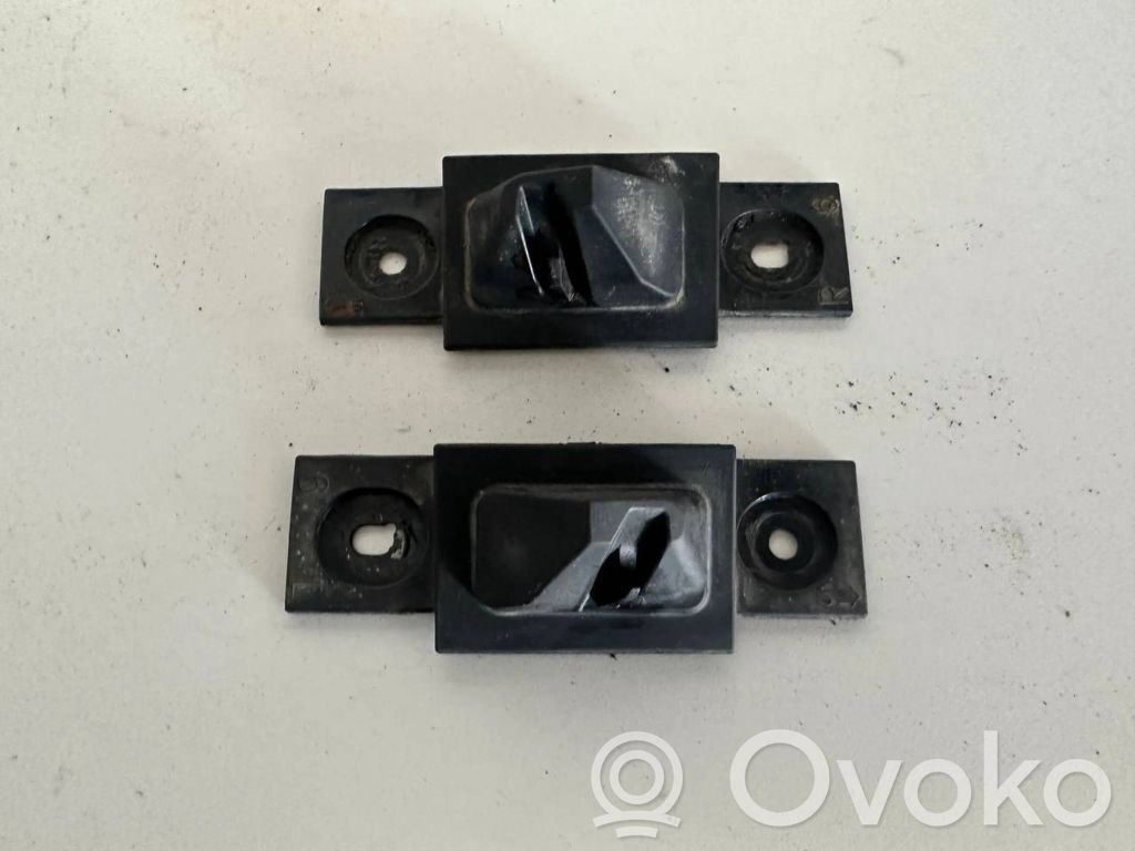 Lexus NX Tailgate/trunk/boot lid buffer 