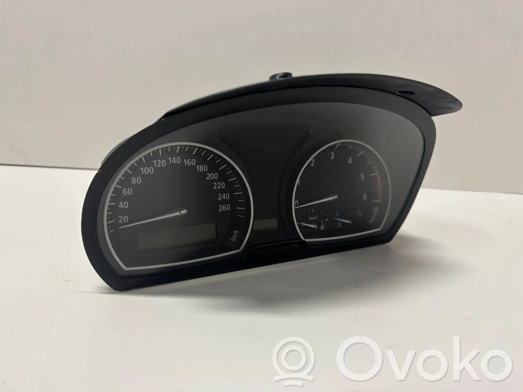 BMW X3 E83 Speedometer (instrument cluster) 