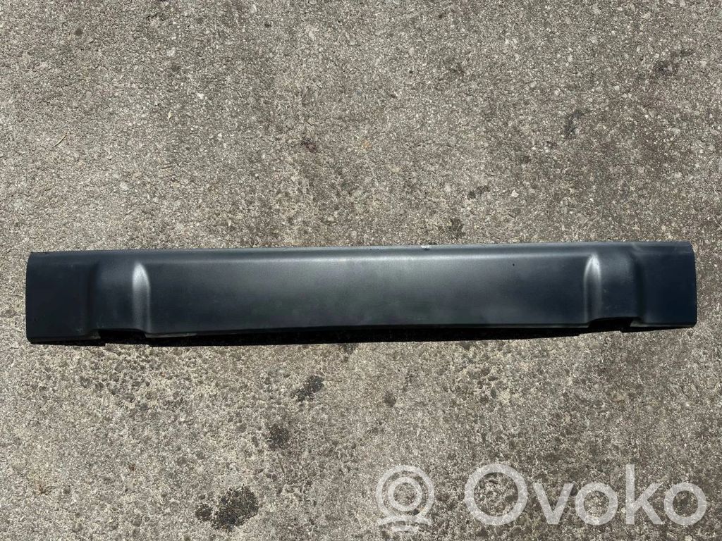 Tailgate/trunk upper cover trim   7061400