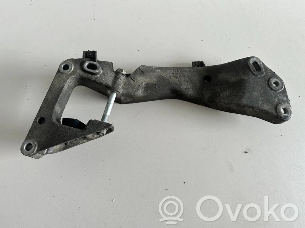 Gearbox mounting bracket   6769281,13807410,44000