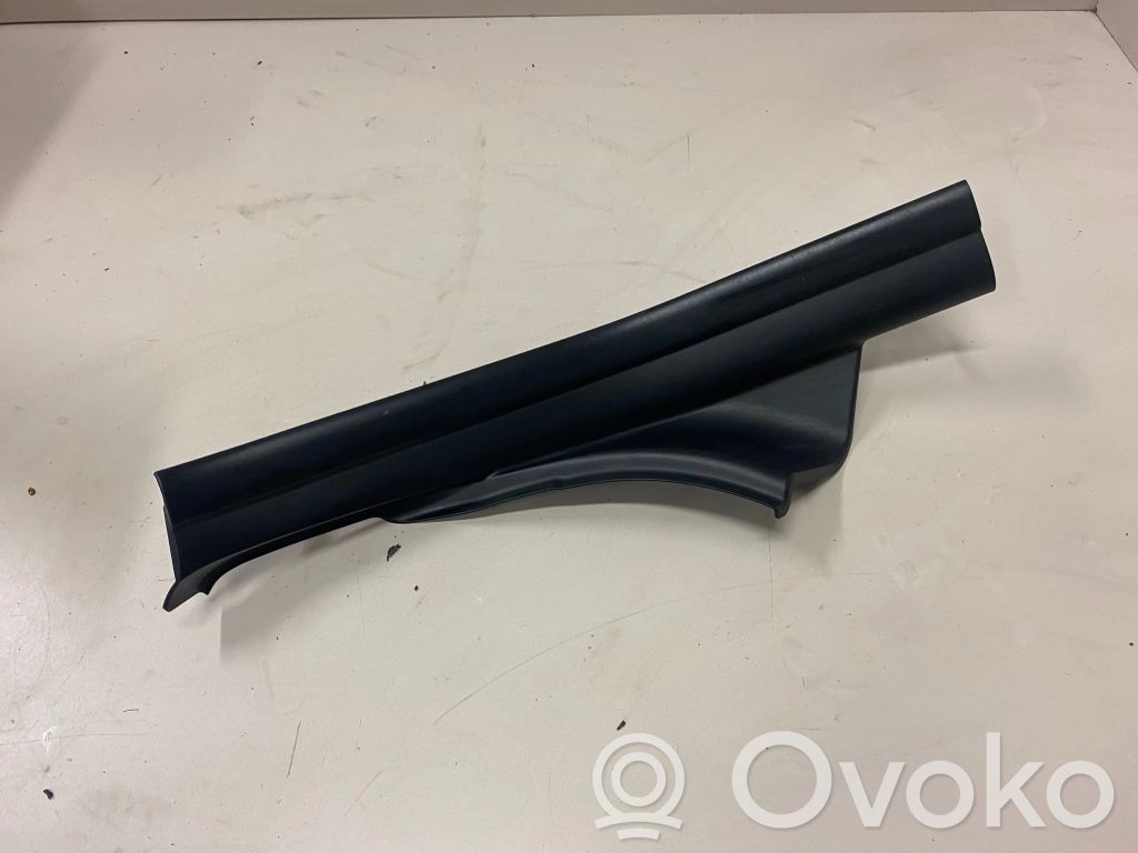 BMW X3 E83 Takaoven kynnyksen suojalista 