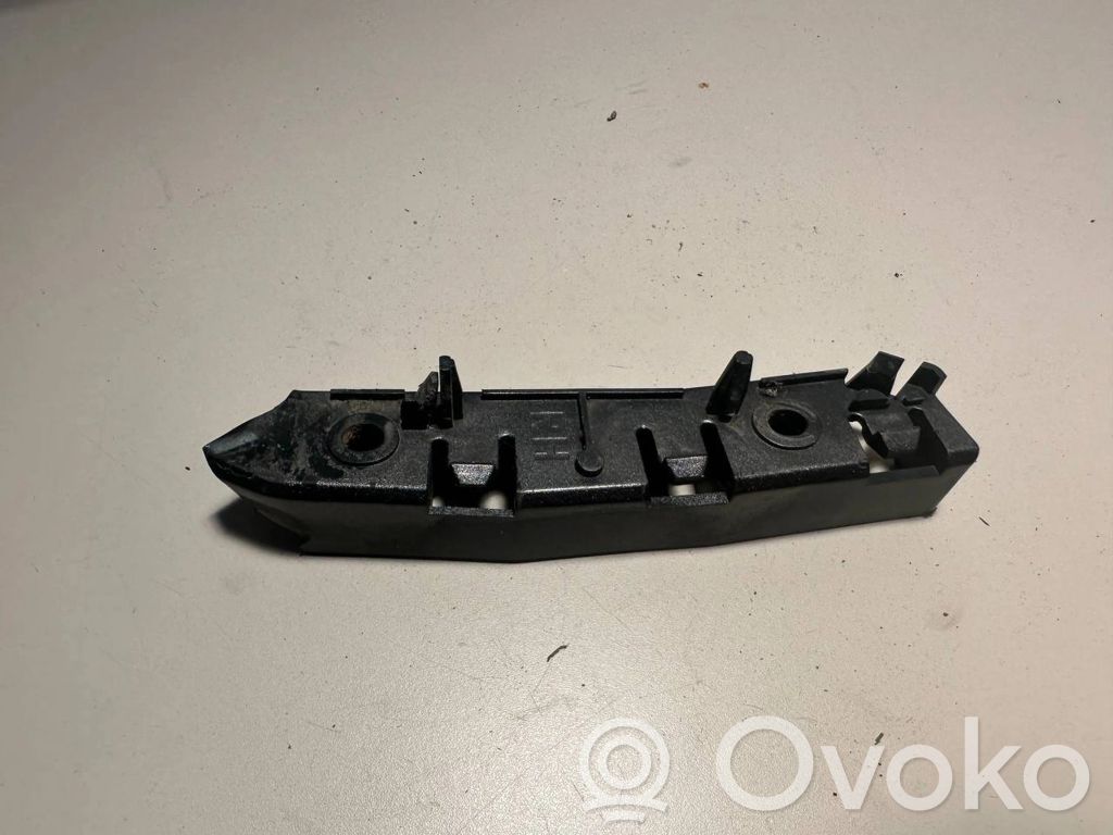Ford Focus Front bumper mounting bracket 