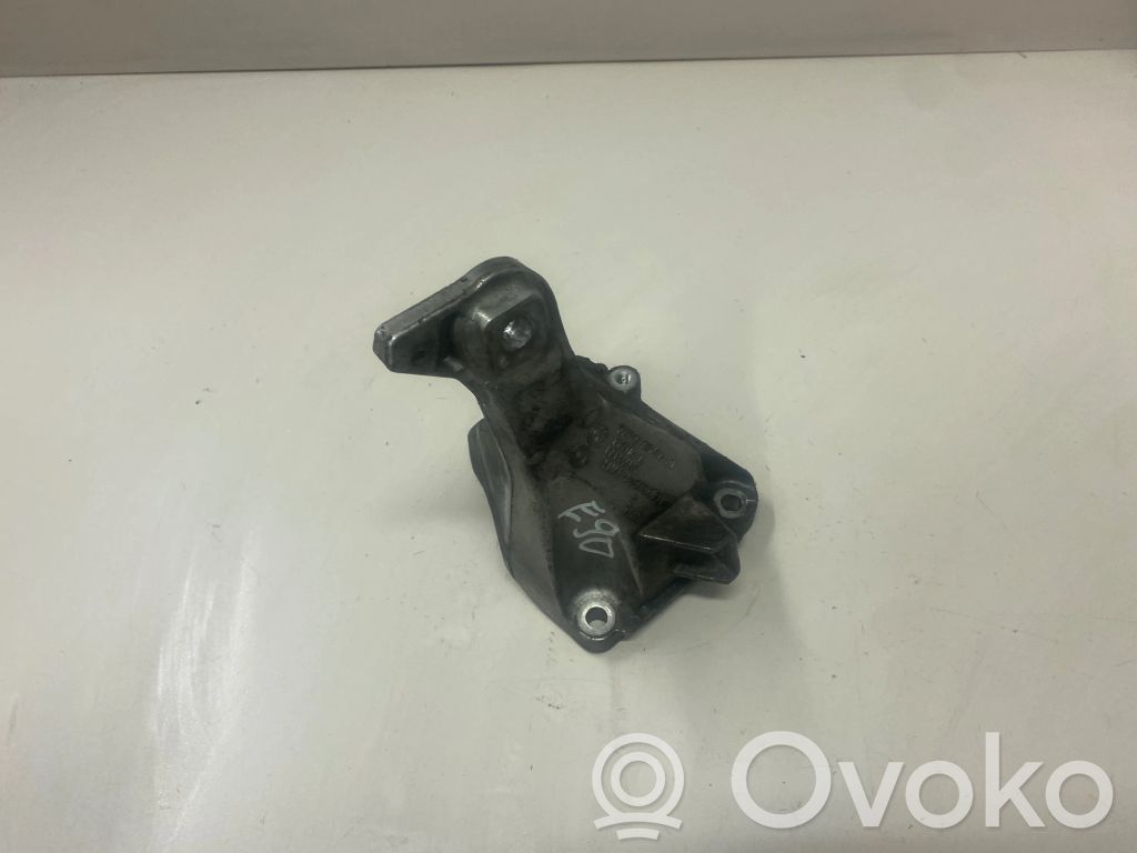 Engine mounting bracket   6781916,13807410,6907