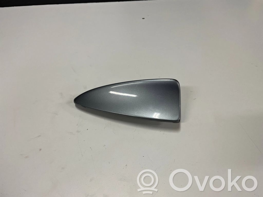 BMW X3 E83 GPS-pystyantenni 