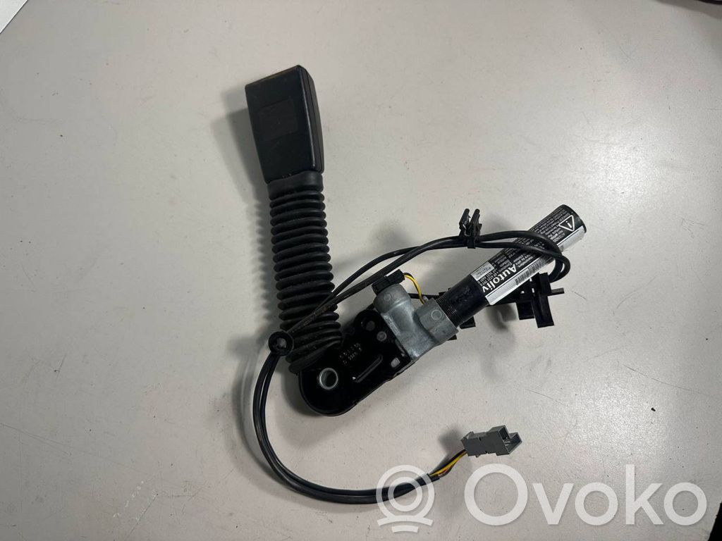 BMW 3 E90 E91 Klamra przedniego pasa bezpieczeństwa 