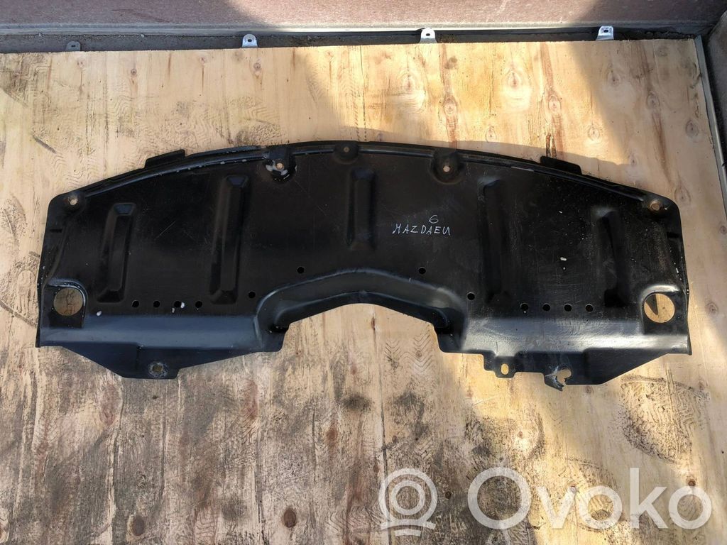 Engine splash shield/under tray   GS1D56112