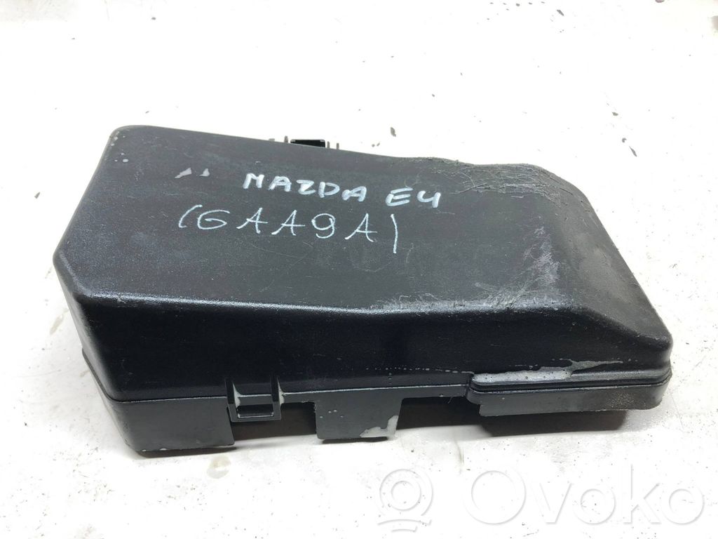 Mazda 6 Fuse box cover 