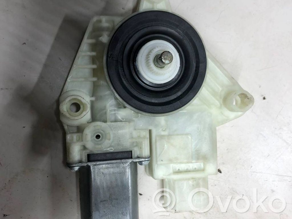 BMW X3 G01 Silnik regulatora szyby drzwi przednich 