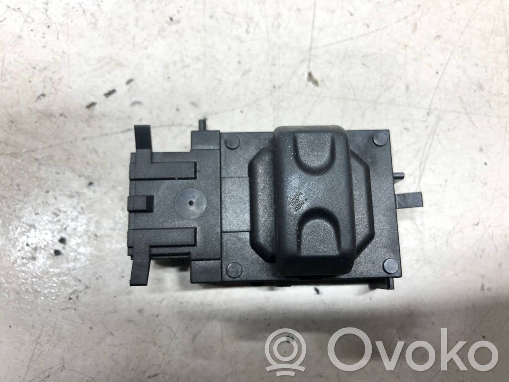 Citroen C5 Seat control switch 