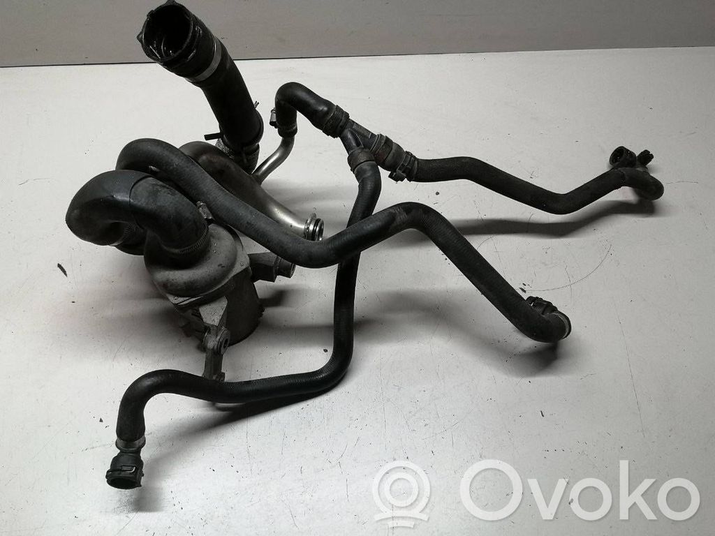 BMW 3 E90 E91 Water pump 