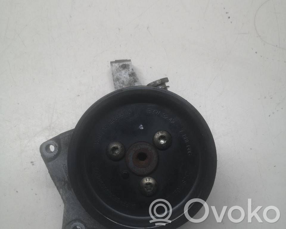 BMW 3 E90 E91 Vairo stiprintuvo siurblys 