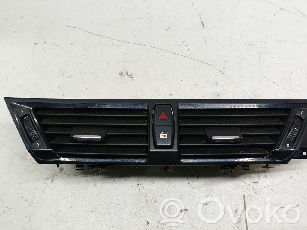 BMW X1 E84 Griglia di ventilazione centrale cruscotto 
