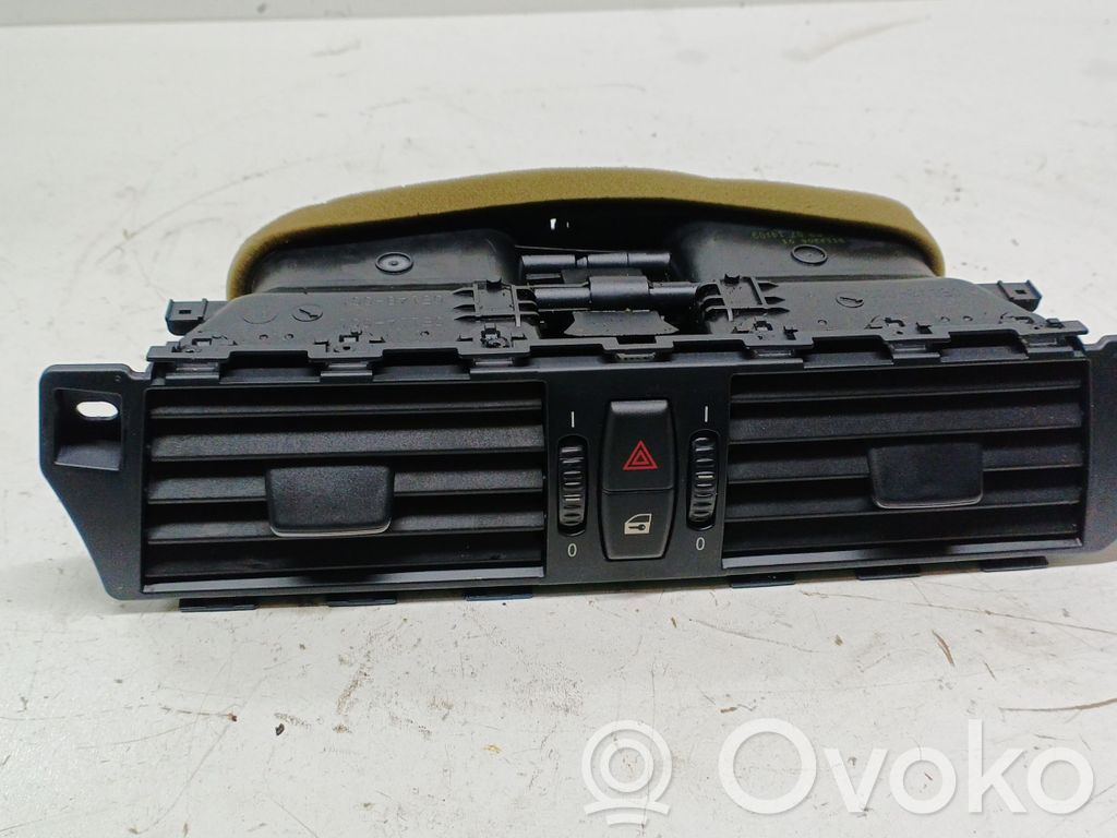 BMW 5 E60 E61 Dash center air vent grill 
