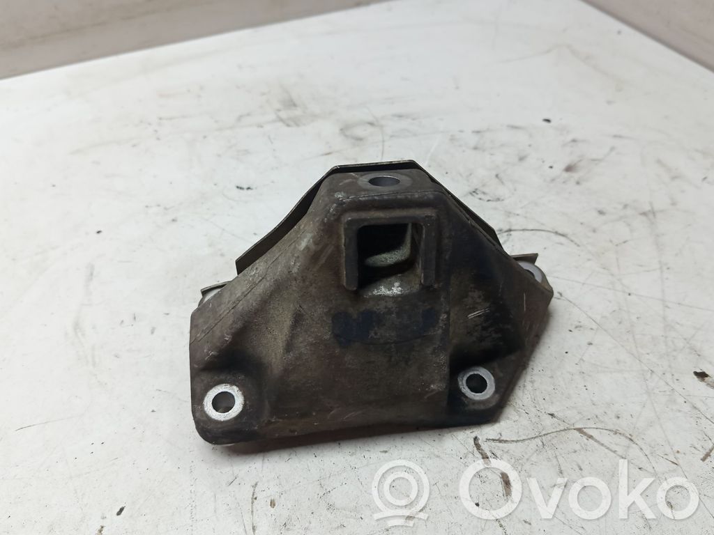 BMW 5 F10 F11 Engine mounting bracket 