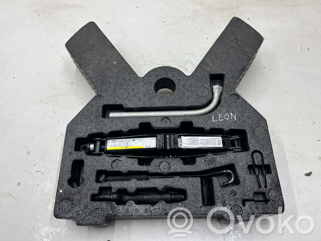Seat Leon (5F) Gato 