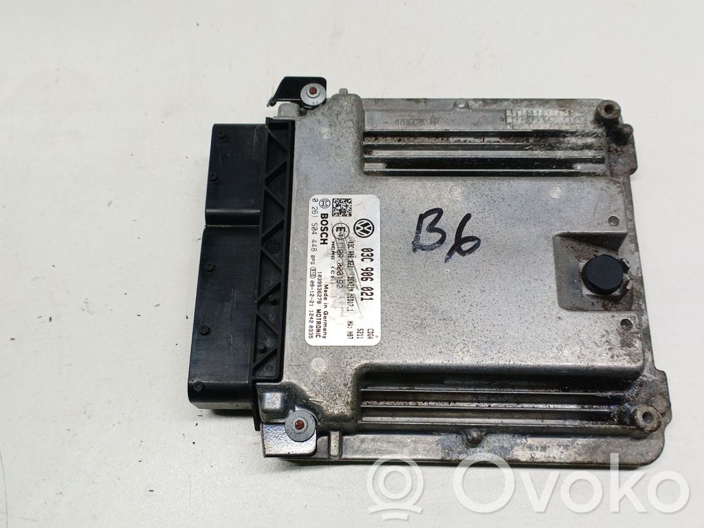 Volkswagen PASSAT B6 Calculateur moteur ECU 